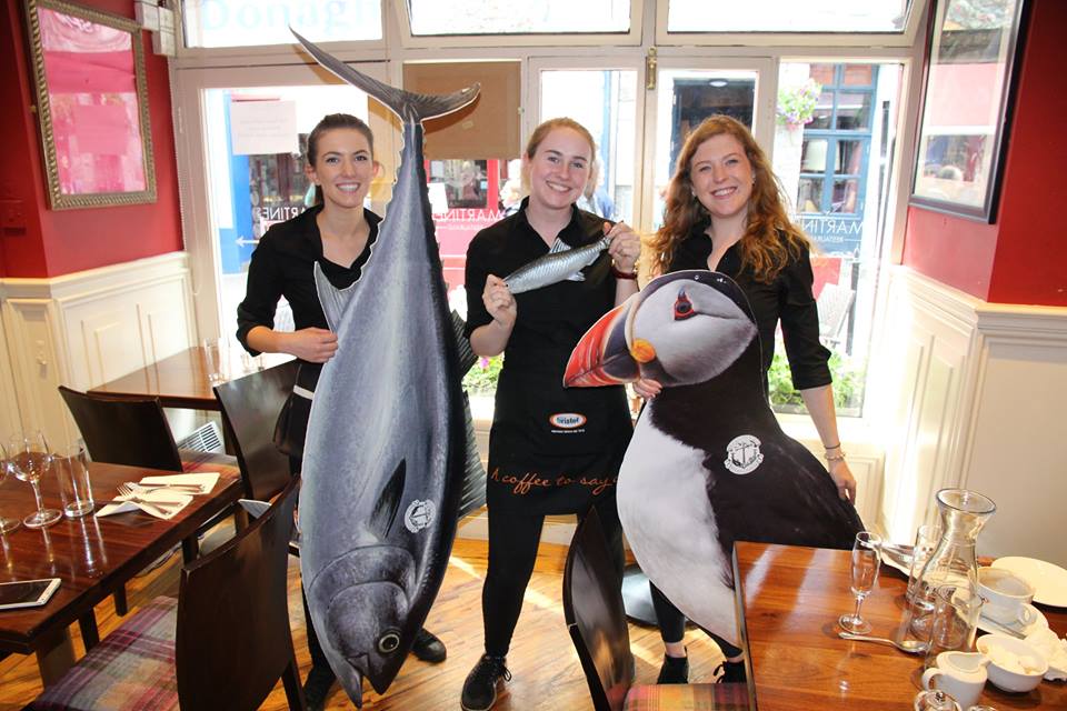 waitresses-in-galway-support-our-call-to-end-oevrfishing